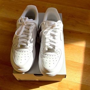 Nike Air Force One Low 07 Triple White Sz 9